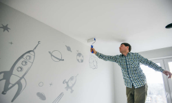 Можно ли покрасить натяжной тканевый потолок