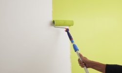 Окрашивание стен водоэмульсионной краской валиком без разводов
