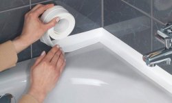 Как правильно приклеить бордюрную ленту на ванну: из пластика