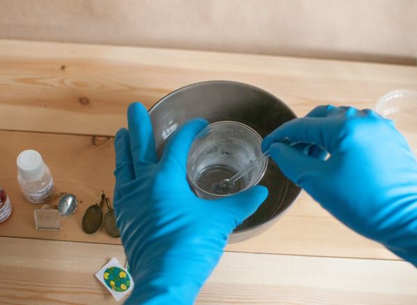 Разведение эпоксидной смолы использование отвердителя